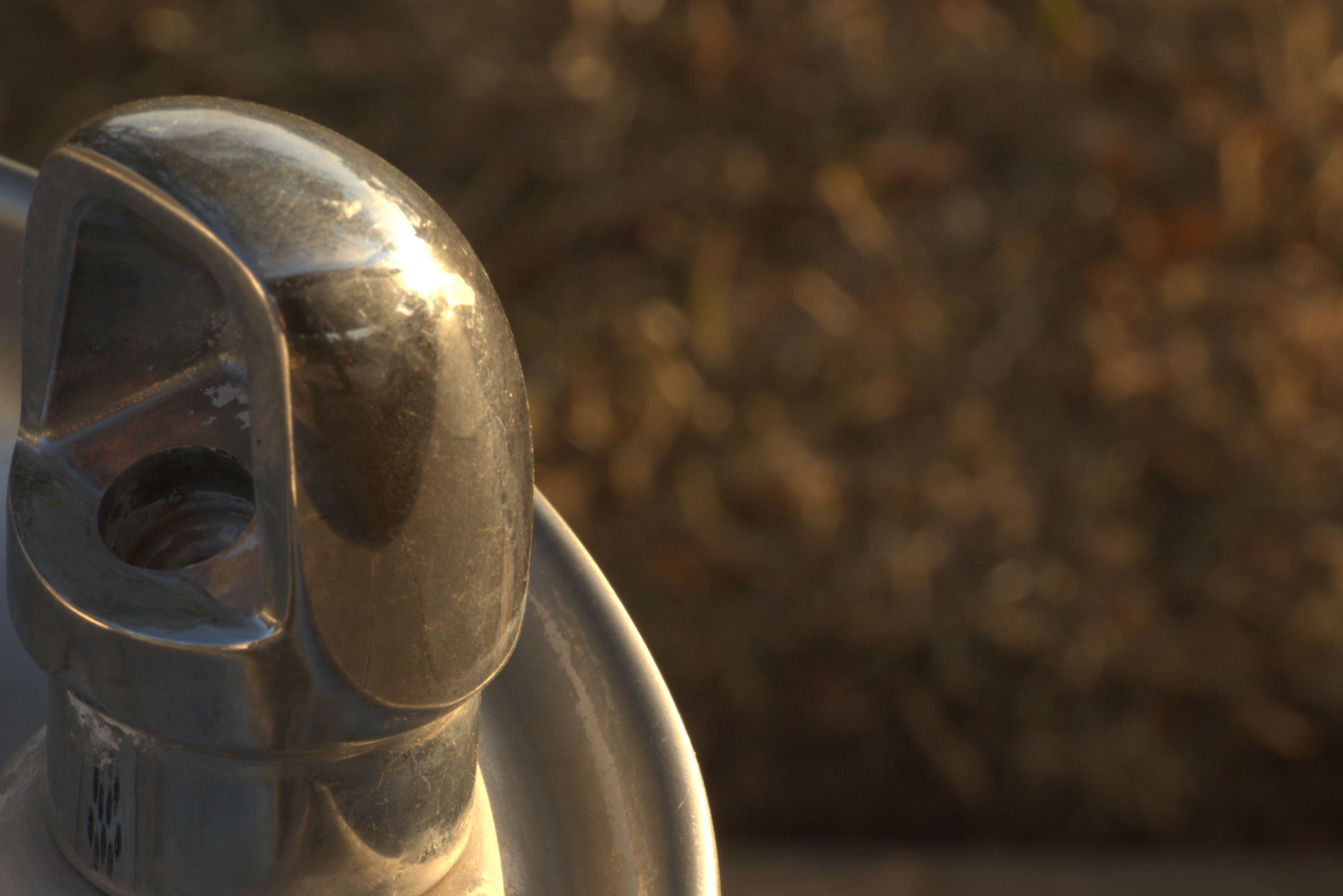 Water fountain in shallow depth of field